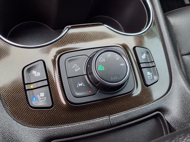 2022 GMC Acadia AT4