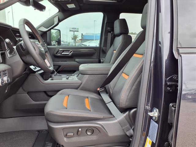 2025 GMC Sierra 2500HD AT4