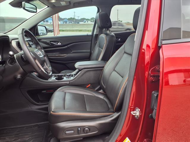 2022 GMC Acadia AT4
