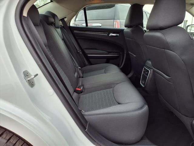 2023 Chrysler 300 Touring