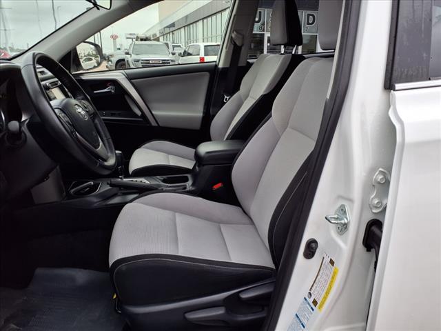2017 Toyota RAV4 Hybrid XLE