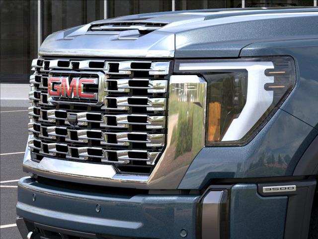 2025 GMC Sierra 3500HD Denali