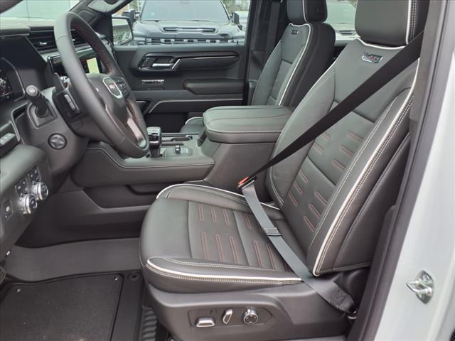 2025 GMC Sierra 1500 AT4X