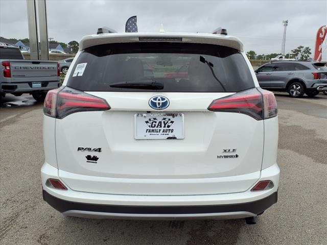 2017 Toyota RAV4 Hybrid XLE
