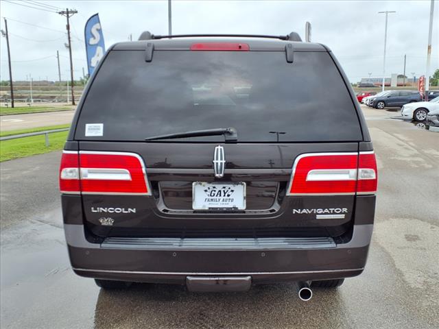 2013 Lincoln Navigator L Base