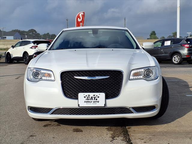2023 Chrysler 300 Touring