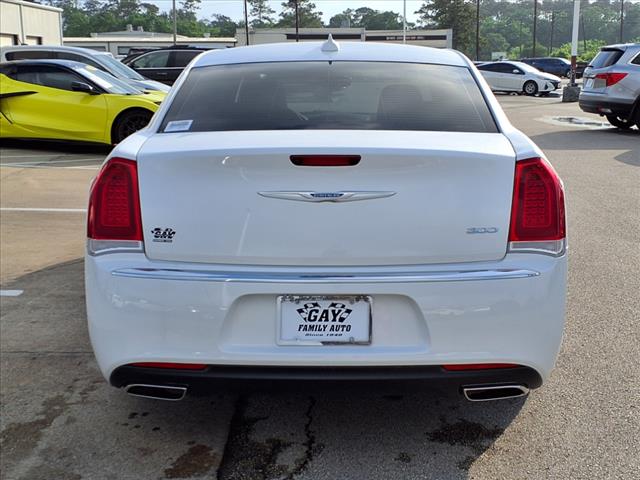 2023 Chrysler 300 Touring