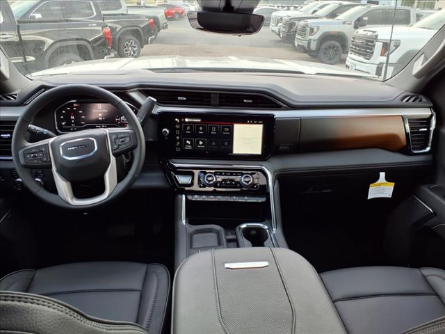2025 GMC Sierra 2500HD Denali