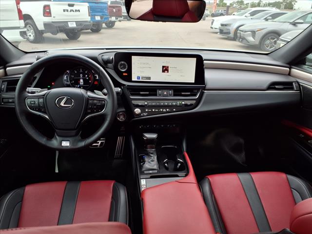 2023 Lexus ES 350 F SPORT Handling