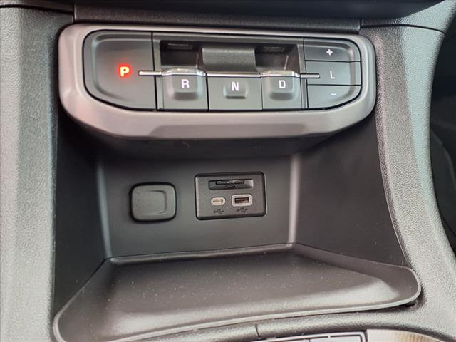 2022 GMC Acadia AT4