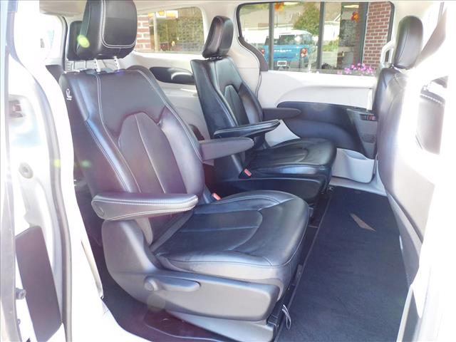 2023 Chrysler Pacifica Plug-In Hybrid Touring L:PR559226