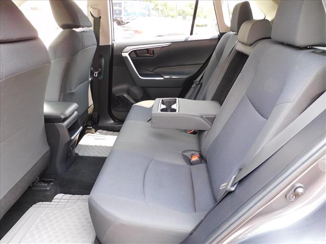 2019 Toyota RAV4 LE:KD020380