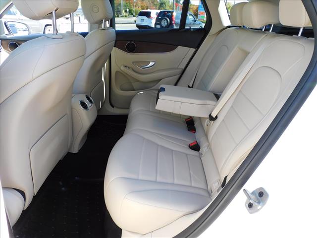 2022 Mercedes-Benz GLC GLC 300 4MATIC:NG121034