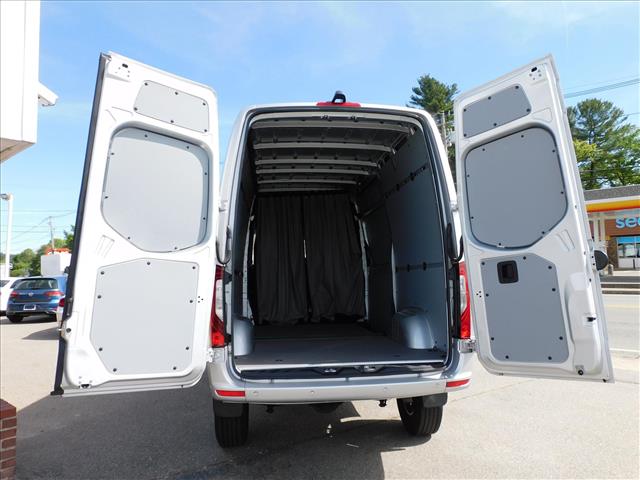 2024 Mercedes-Benz Sprinter 2500:RT182026