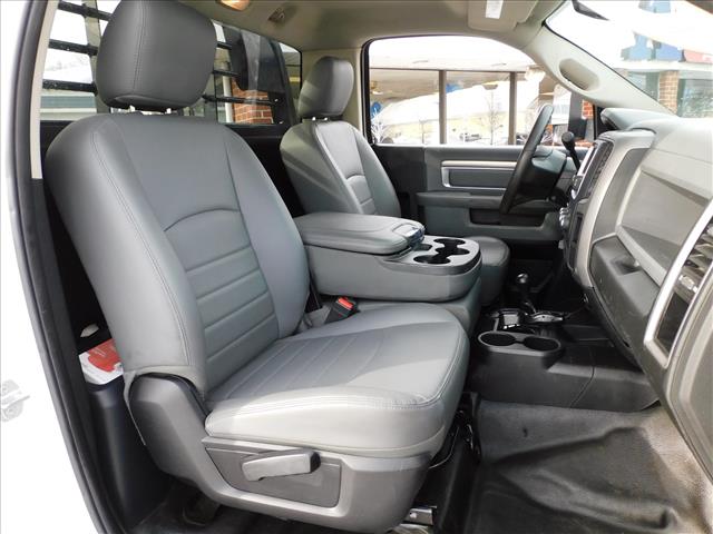 2017 RAM 5500HD DRW 4WD Service Body Hauler:773454