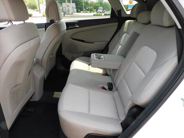 2016 Hyundai TUCSON SE:GU243377