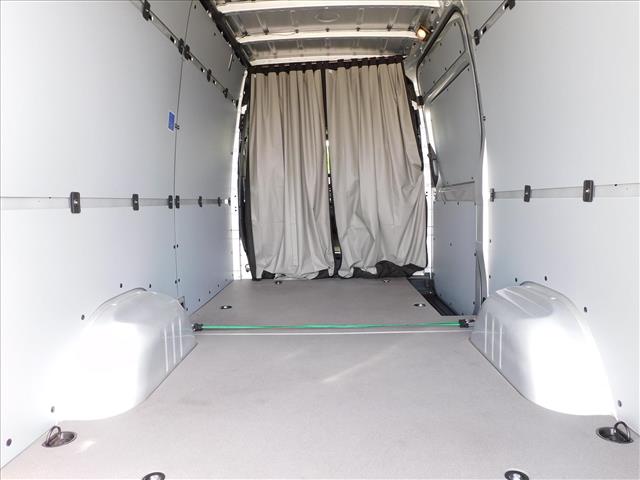 2024 Mercedes-Benz Sprinter 2500:RT182026