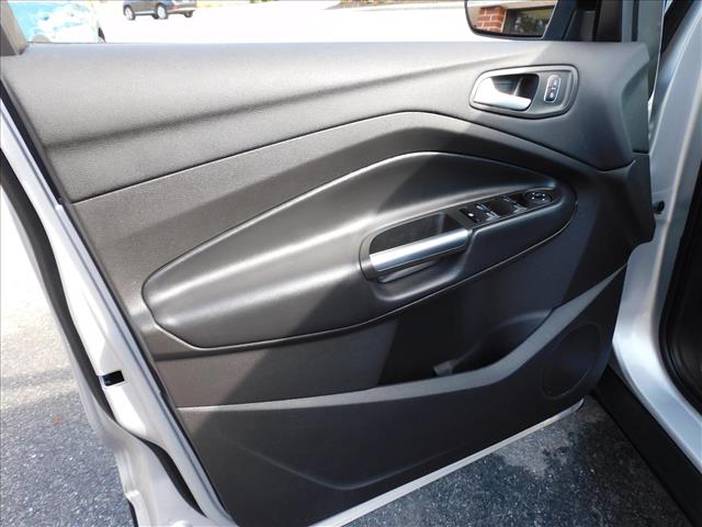 2019 Ford Escape SE:KUC42641