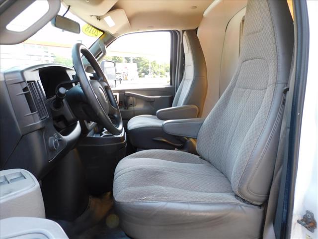 2018 Chevrolet 3500  Unicell 15Ft Box DRW Fiberglass:J1268251