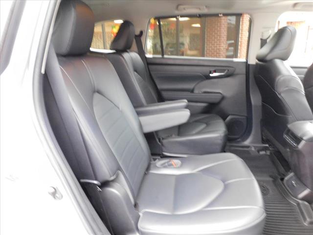 2022 Toyota Highlander XLE:NS213764