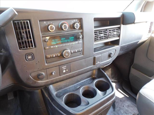2018 Chevrolet 3500  Unicell 15Ft Box DRW Fiberglass:J1268251