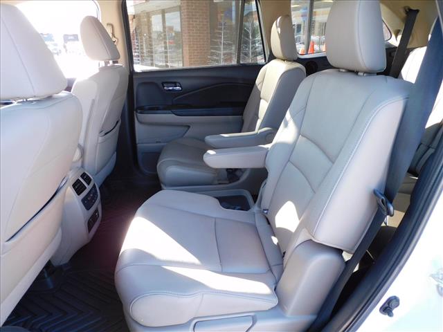 2019 Honda Pilot Elite:KB006683