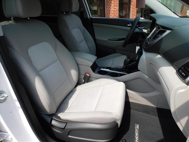 2016 Hyundai TUCSON SE:GU243377