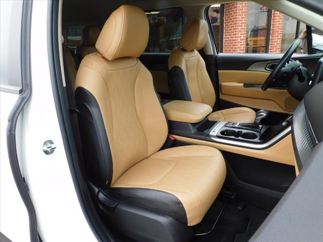 2022 Kia Carnival LX