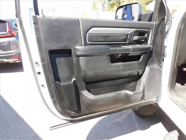 2022 RAM 3500 HD DRW 4WD Dump:NG280004