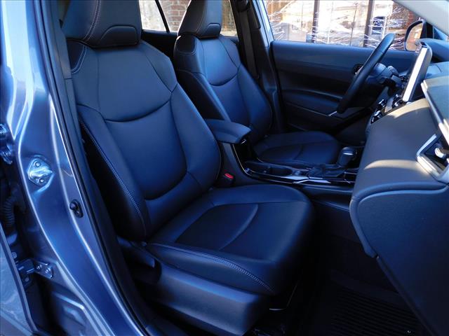 2024 Toyota Corolla Cross XLE:RV095426