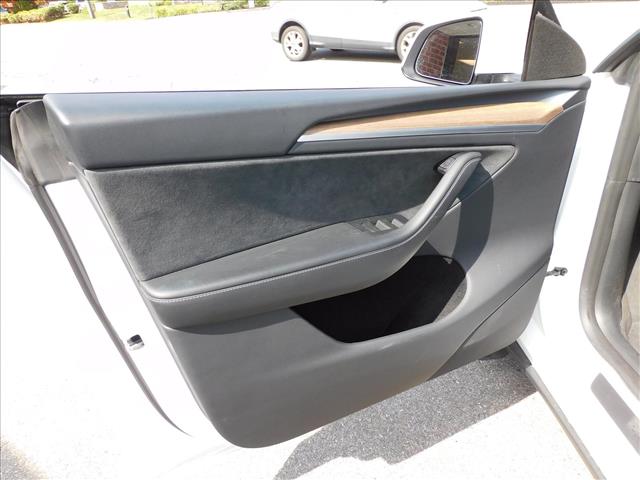 2024 Tesla Model Y Long Range:RA220014