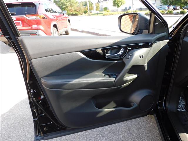 2021 Nissan Rogue Sport SL