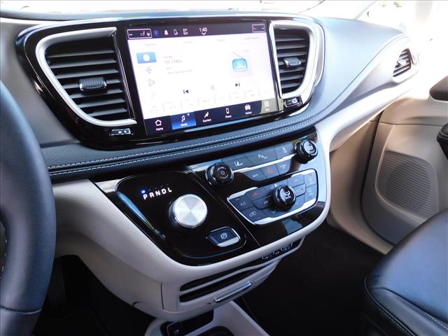 2023 Chrysler Pacifica Plug-In Hybrid Touring L:PR559226