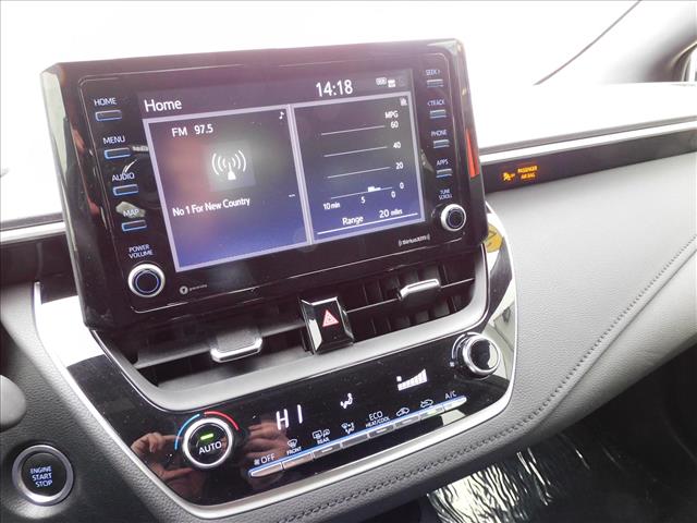 2022 Toyota Corolla SE:NJ094875