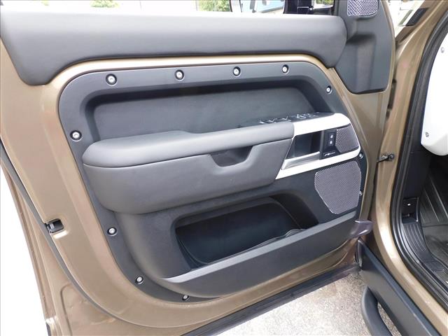 2024 Land Rover Defender 110 P400 X-Dynamic SE:R2266231