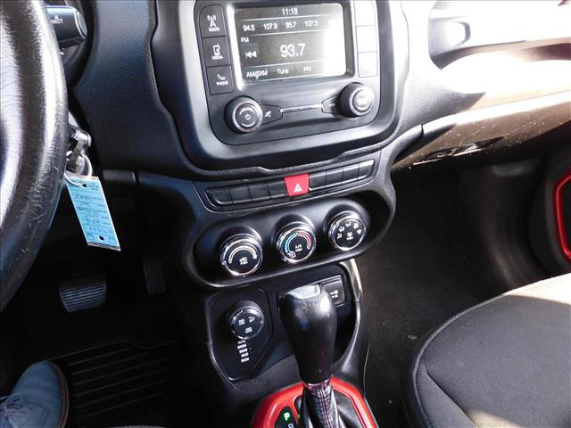 2015 Jeep Renegade Trailhawk:FPB91544