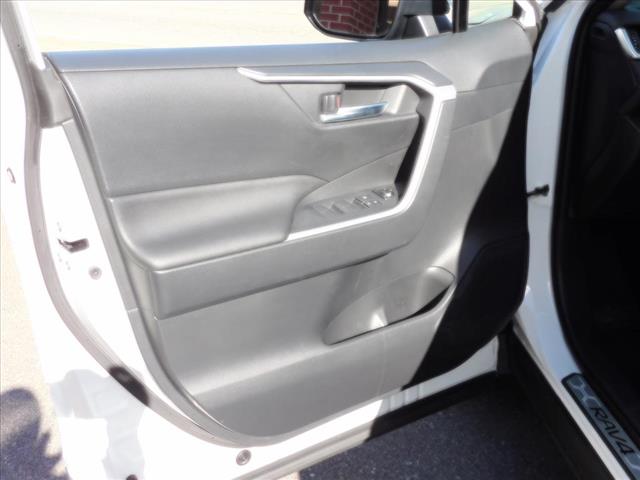 2019 Toyota RAV4 XLE:KD038724