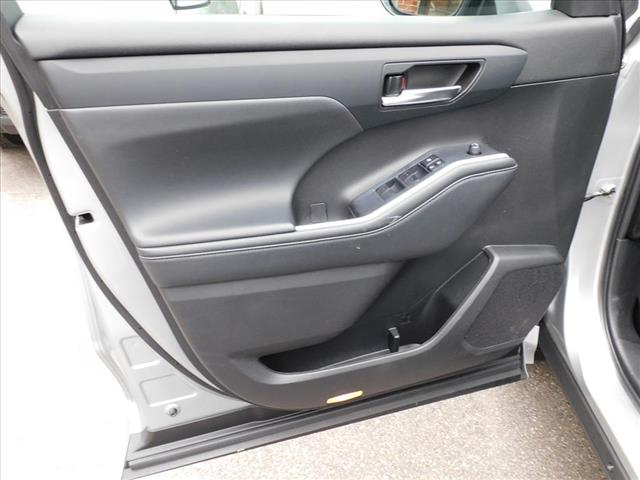 2022 Toyota Highlander XLE:NS213764