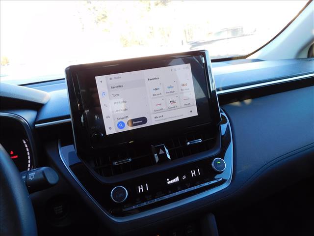 2024 Toyota Corolla Cross XLE:RV095426