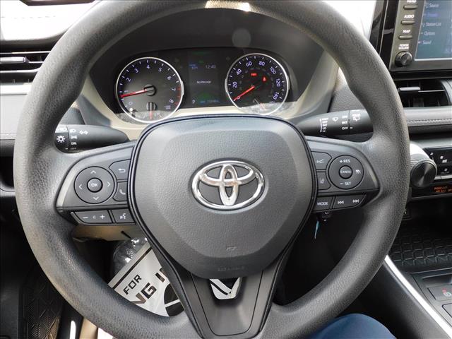 2019 Toyota RAV4 LE:KD020380