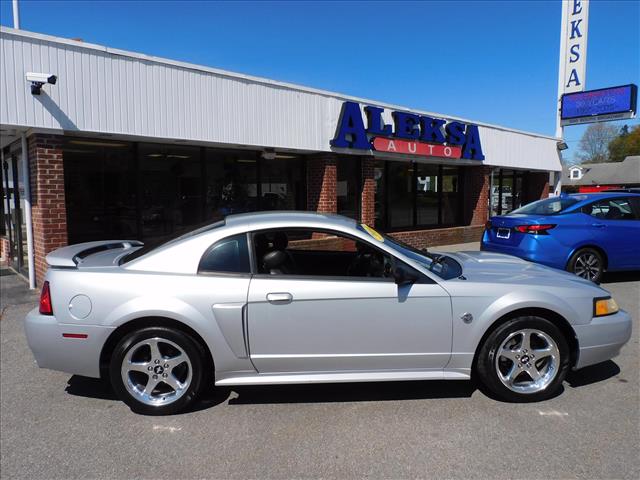 2004 Ford Mustang 4.6 GT Deluxe's photo