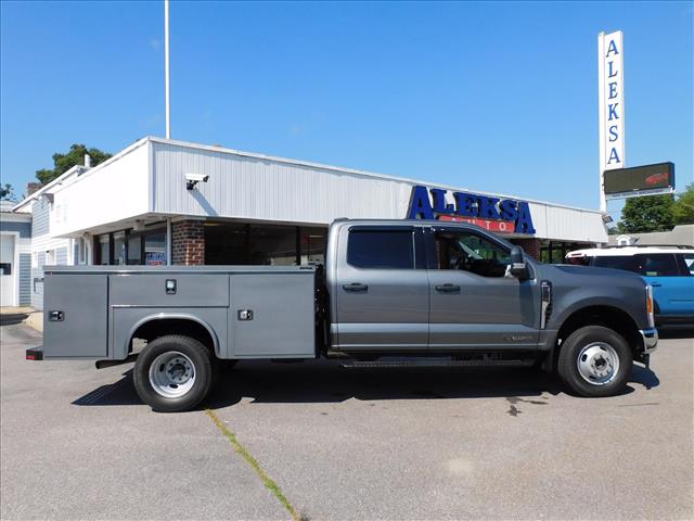 2024 Ford F-350 DRW 4WD Crew Cab Service Body  REF54100