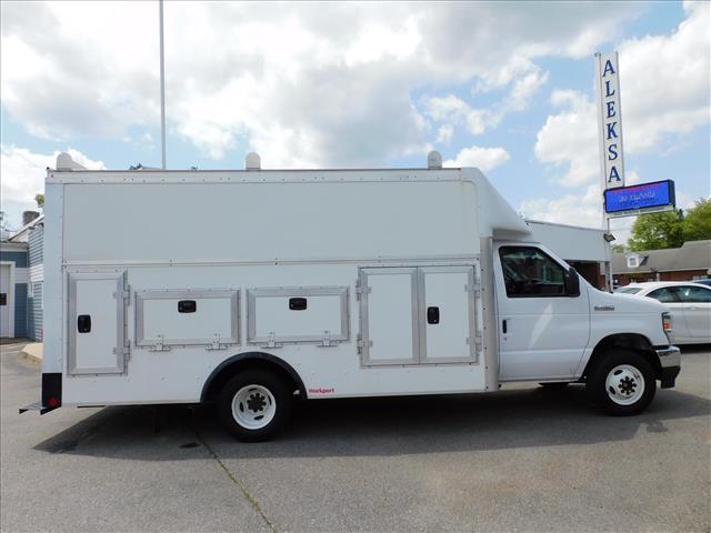 2022 Ford E-450 15 FT Utility Box Rockport Workport  C32505