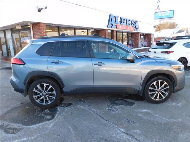 2024 Toyota Corolla Cross XLE  RV095426