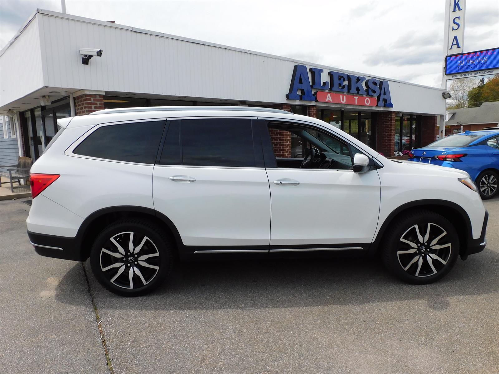 2021 Honda Pilot ELITE