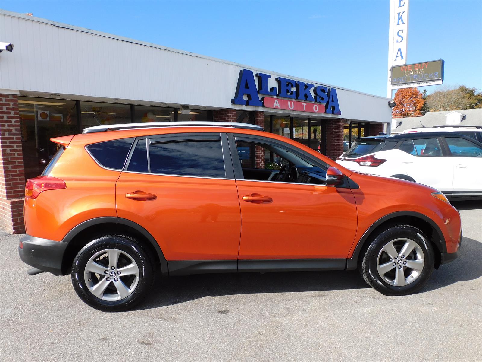 2015 Toyota RAV4 XLE (M Grade)