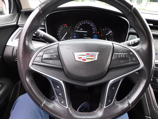 2018 Cadillac XT5 Luxury:JZ180918