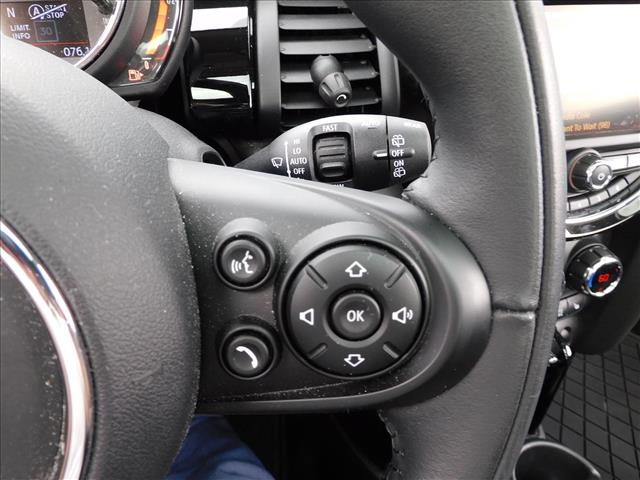 2021 MINI Hardtop 2 Door Cooper:M2N10139