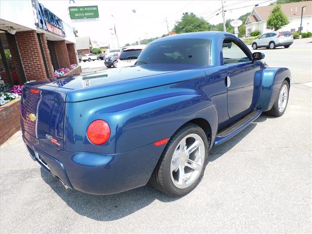 2005 Chevrolet SSR LS