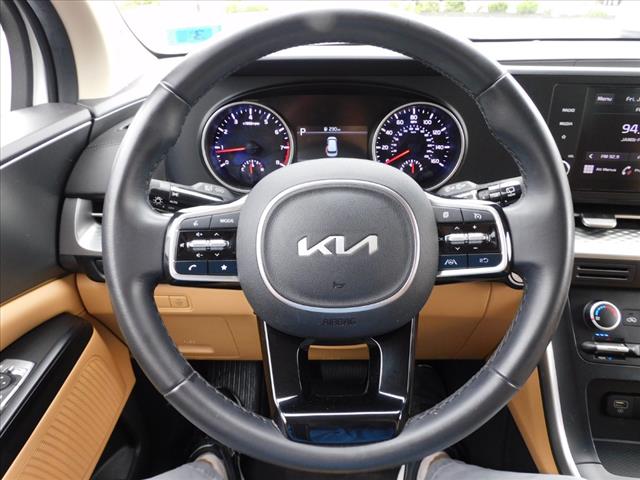 2022 Kia Carnival LX